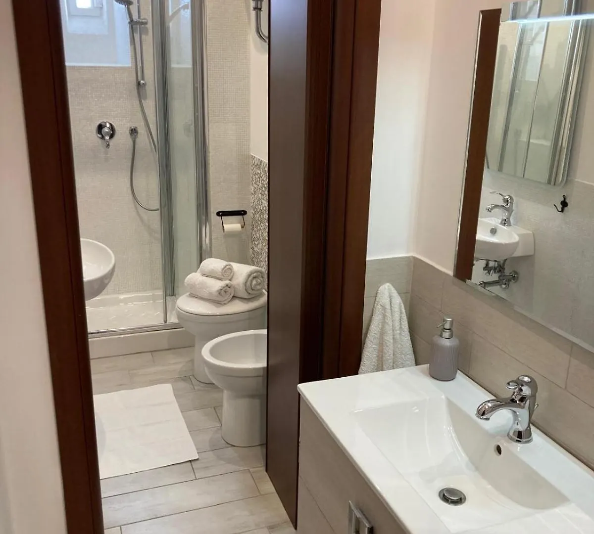 Апартаменты Trastevere Home Garibaldi 14 Рим