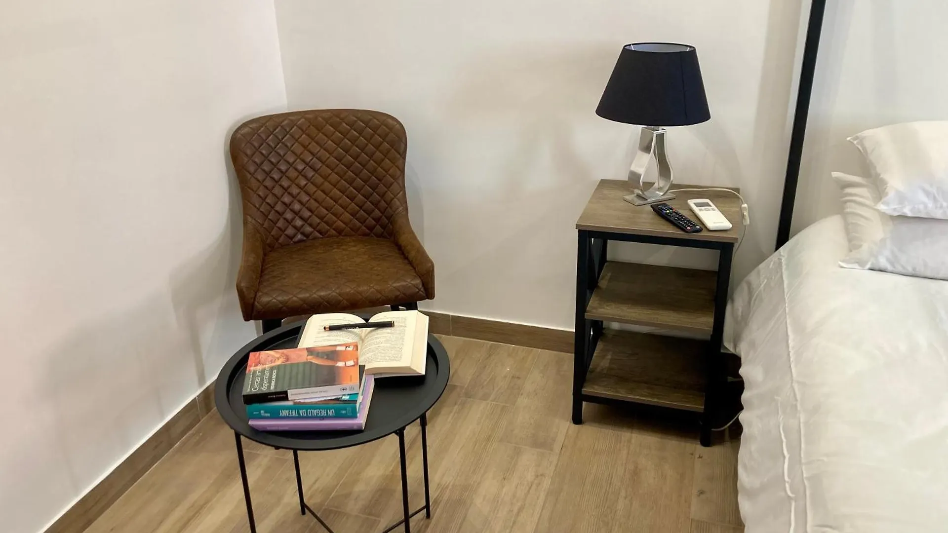 Trastevere Home Garibaldi 14 Рим 0*,